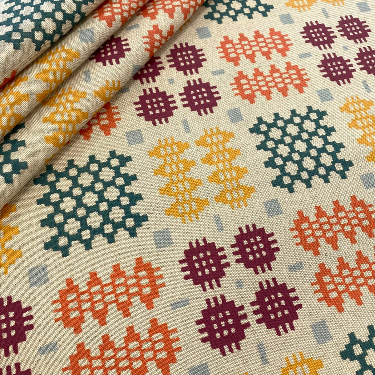 S51 Welsh Blanket Oilcloth Multi Wipeable Tablecloth Fabric Folded