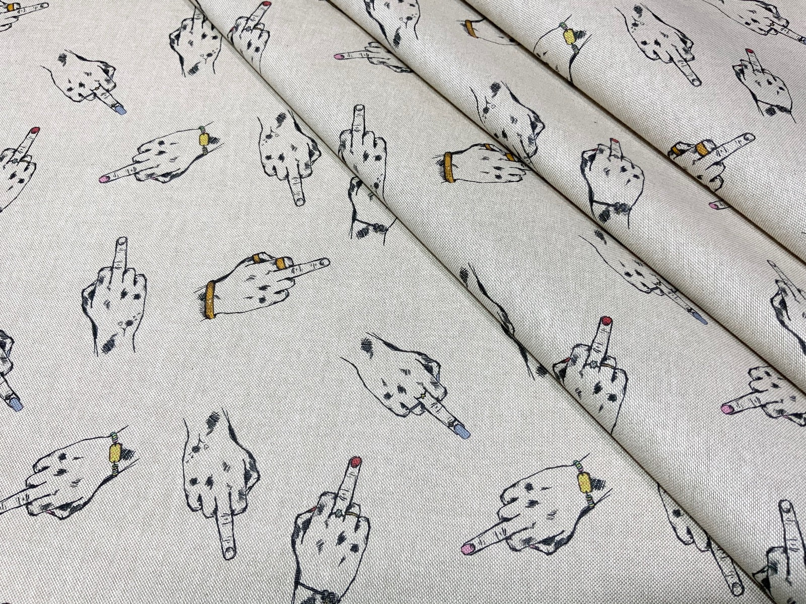 S67 Middle Finger Linen