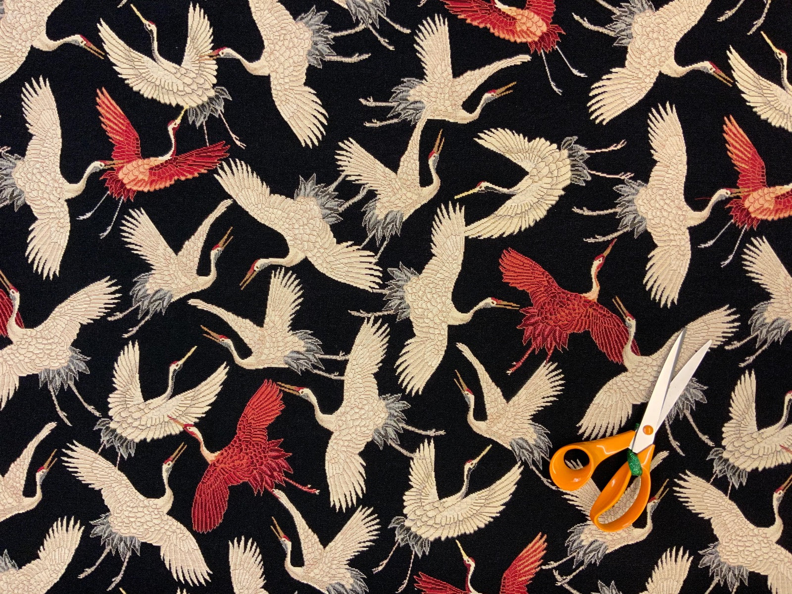 T425 Cranes Tapestry Multi