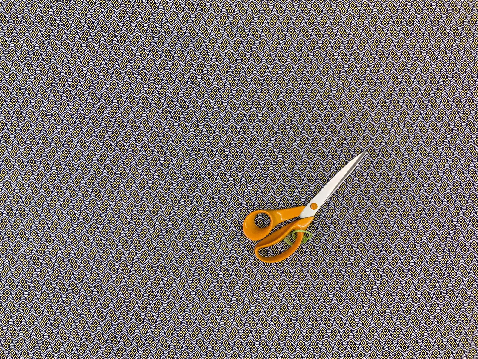 F189 Amara Navy Yelllow