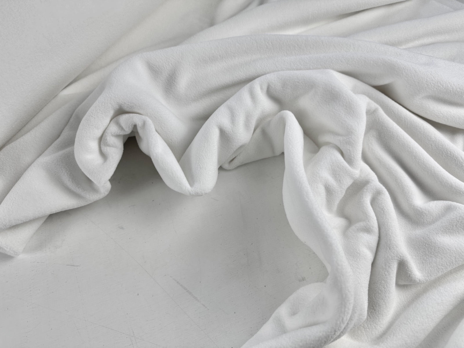 W32 Super Soft Stretch Fleece Off White