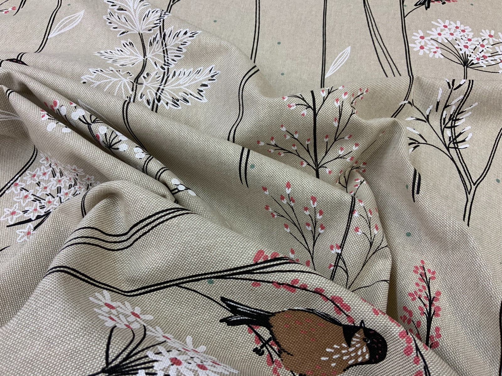 T374 Finch and flowers Linen