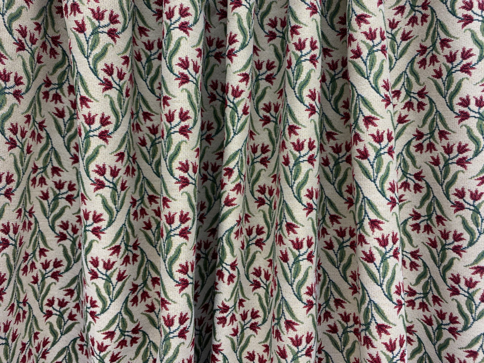 Tulip Tapestry Red T507