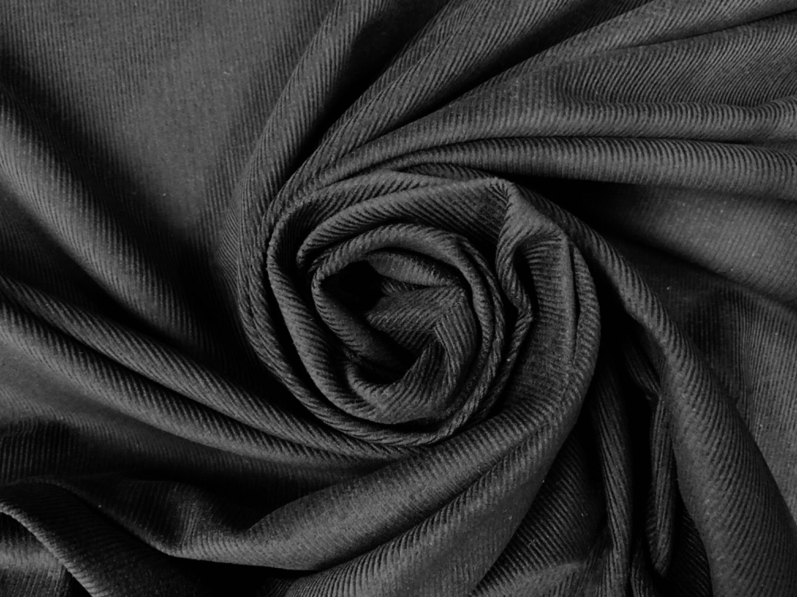 F257 Ex Designer 16 Wale Corduroy Black