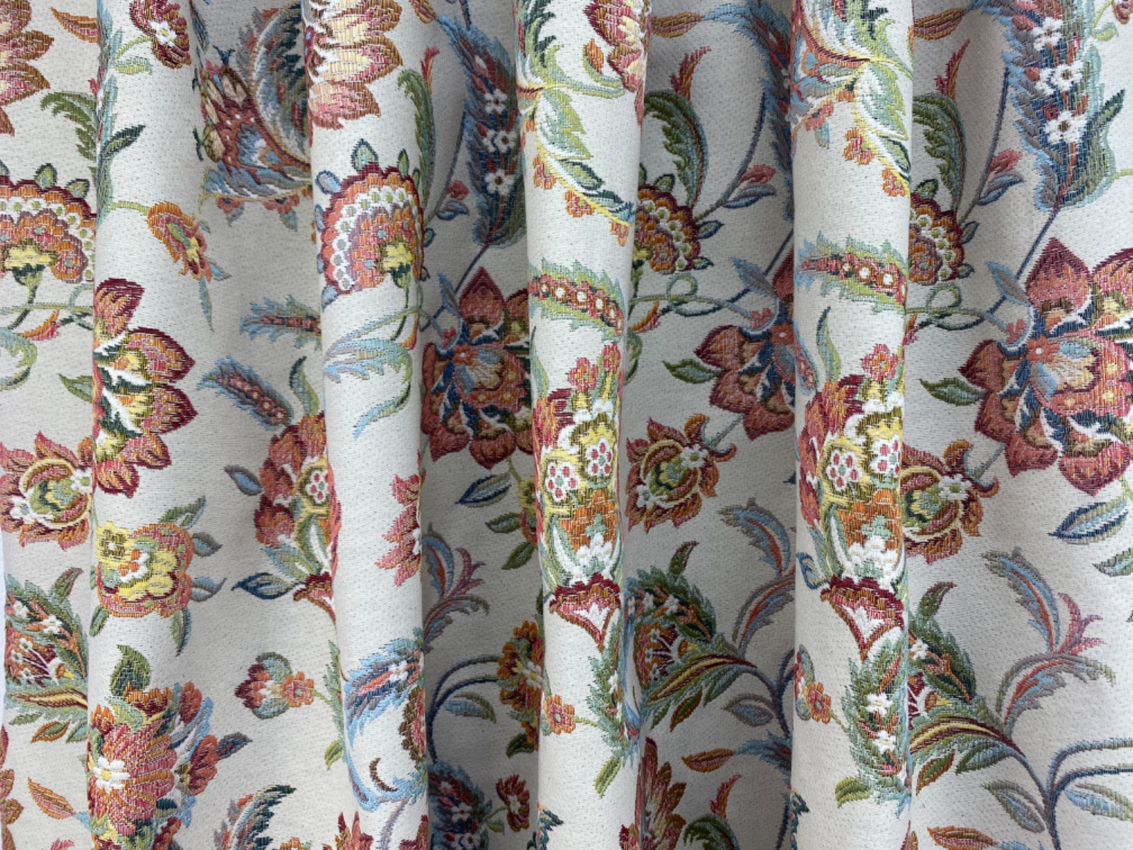 Jacobean Floral Tapestry Spring T506