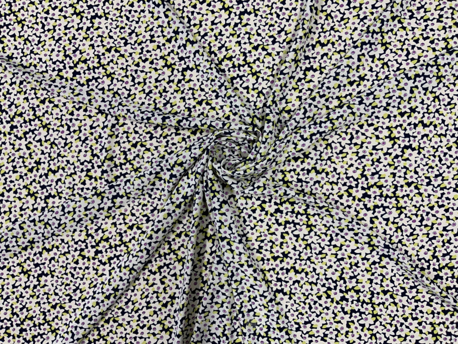 F324 Star Flower Noir