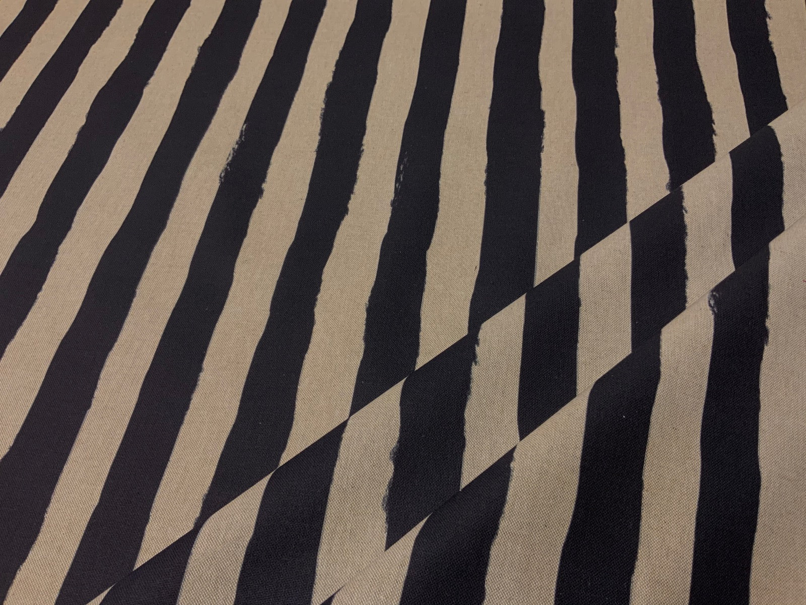 S93 Navy Linen Paint Stripe