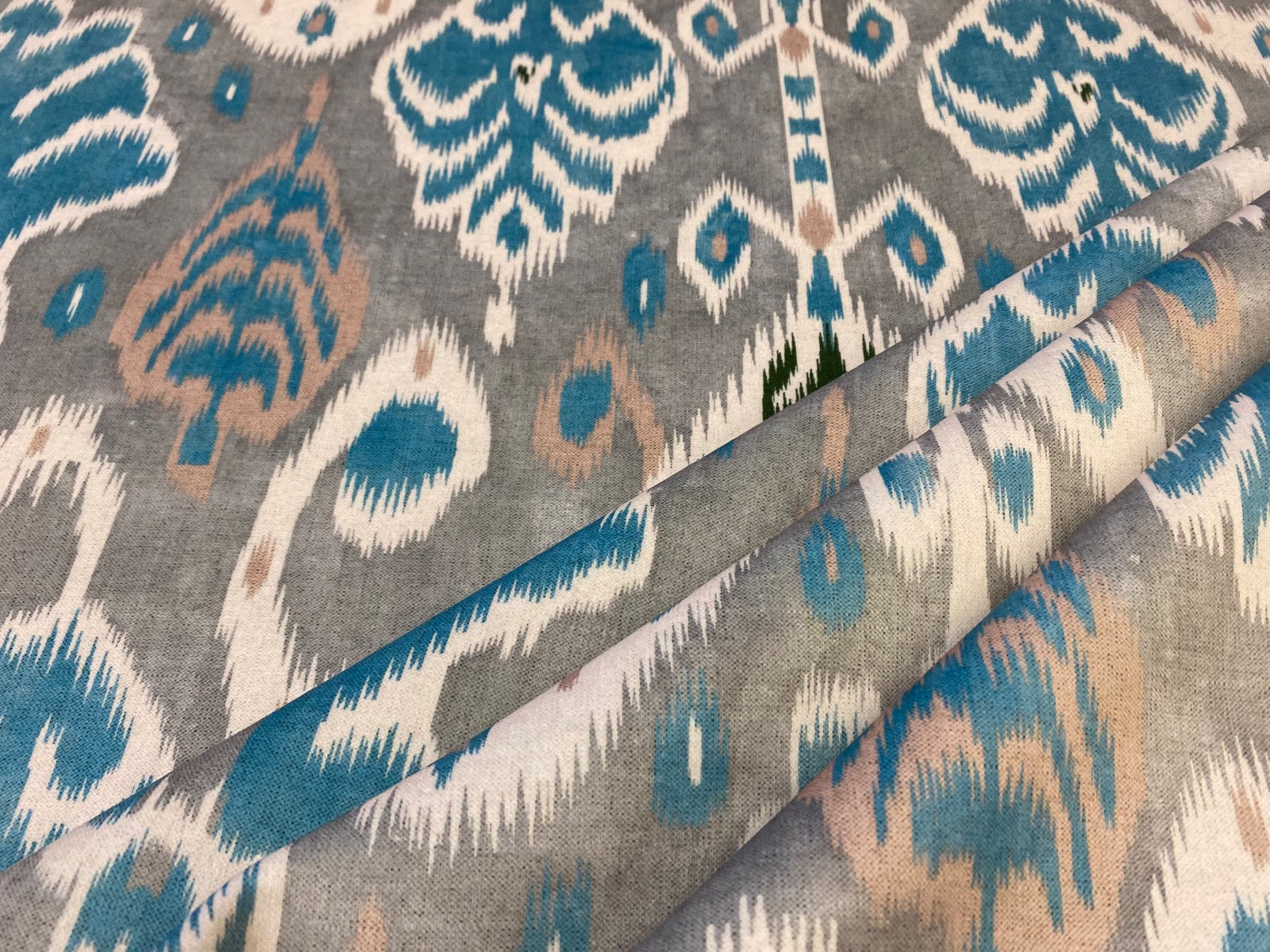 E193 Casablanca Ikat Velvet