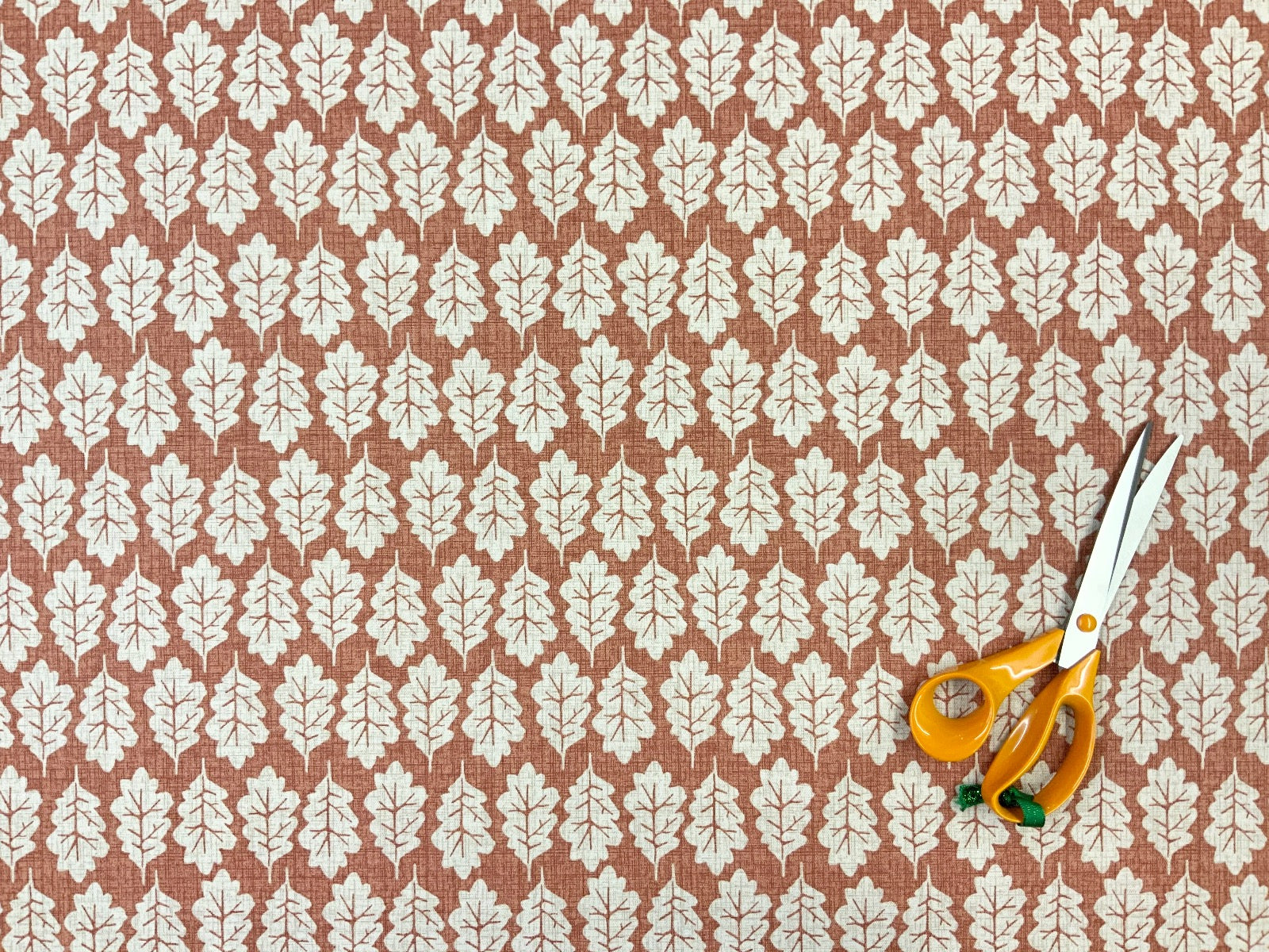 ILiv Oak Leaf Paprika