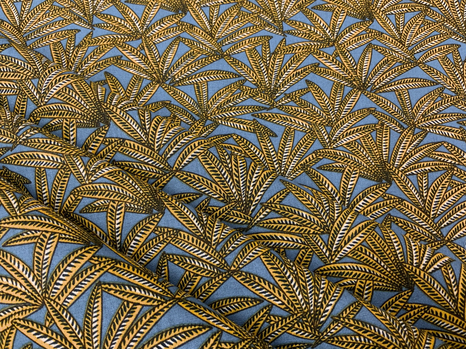 Jungle Leaf Blue H245