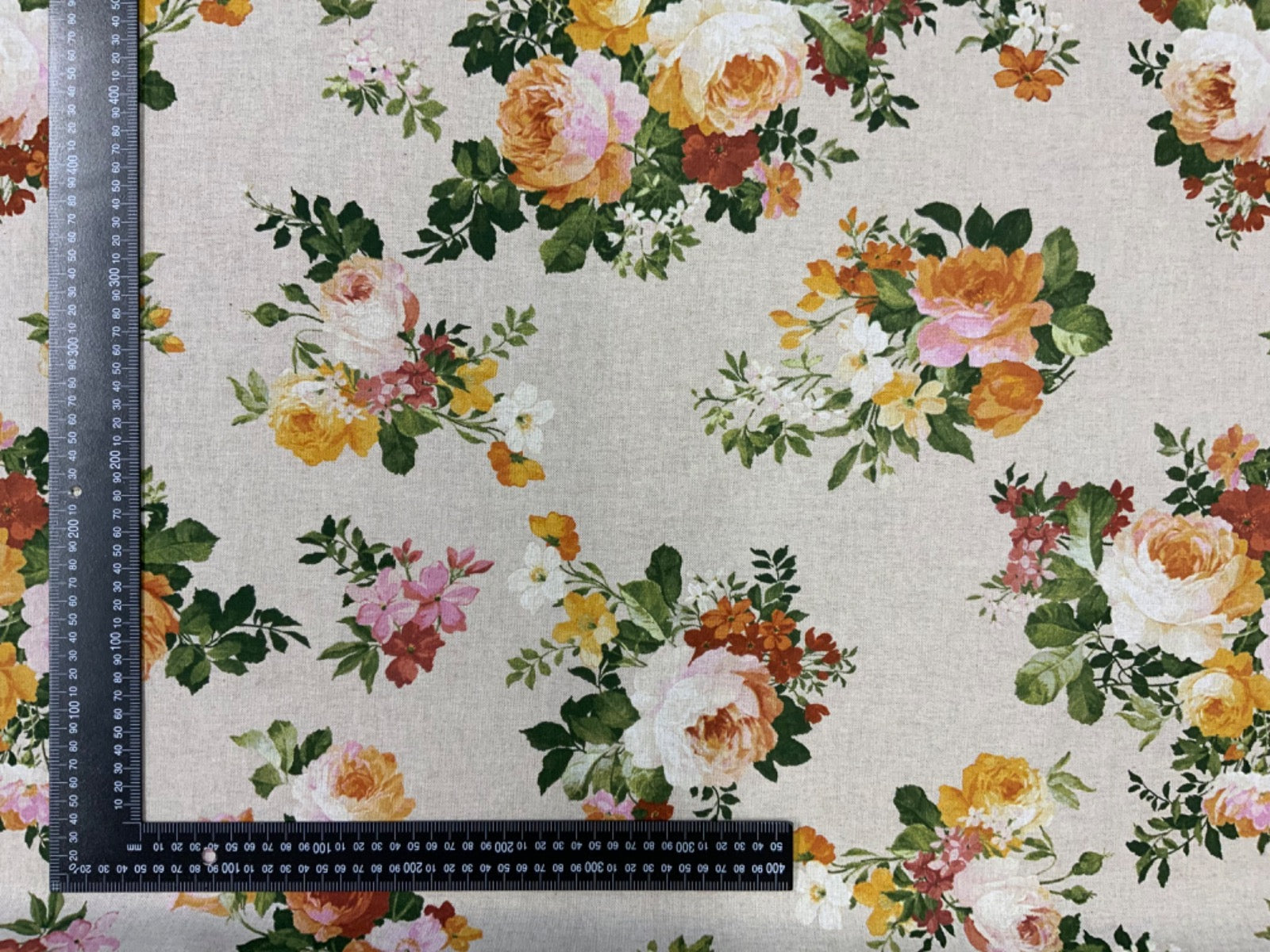 T478 Vintage Roses Apricot Linen