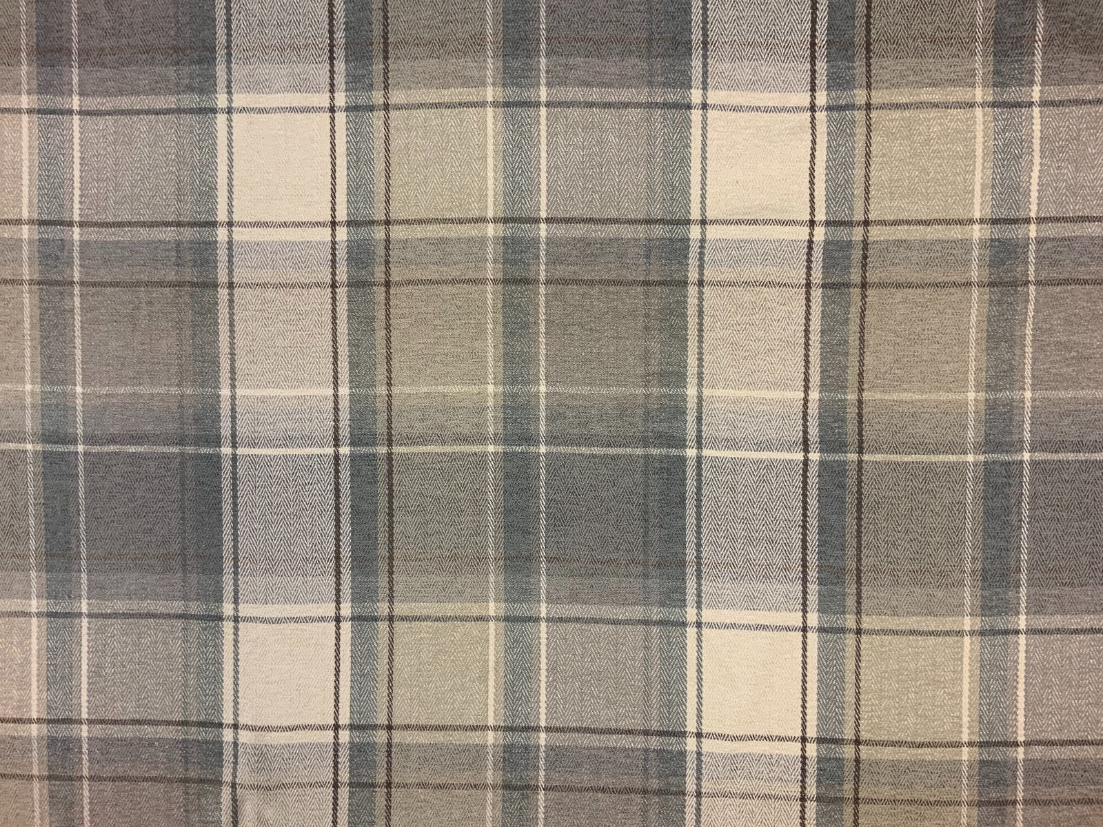 ILiv Argyle Tartan Natural