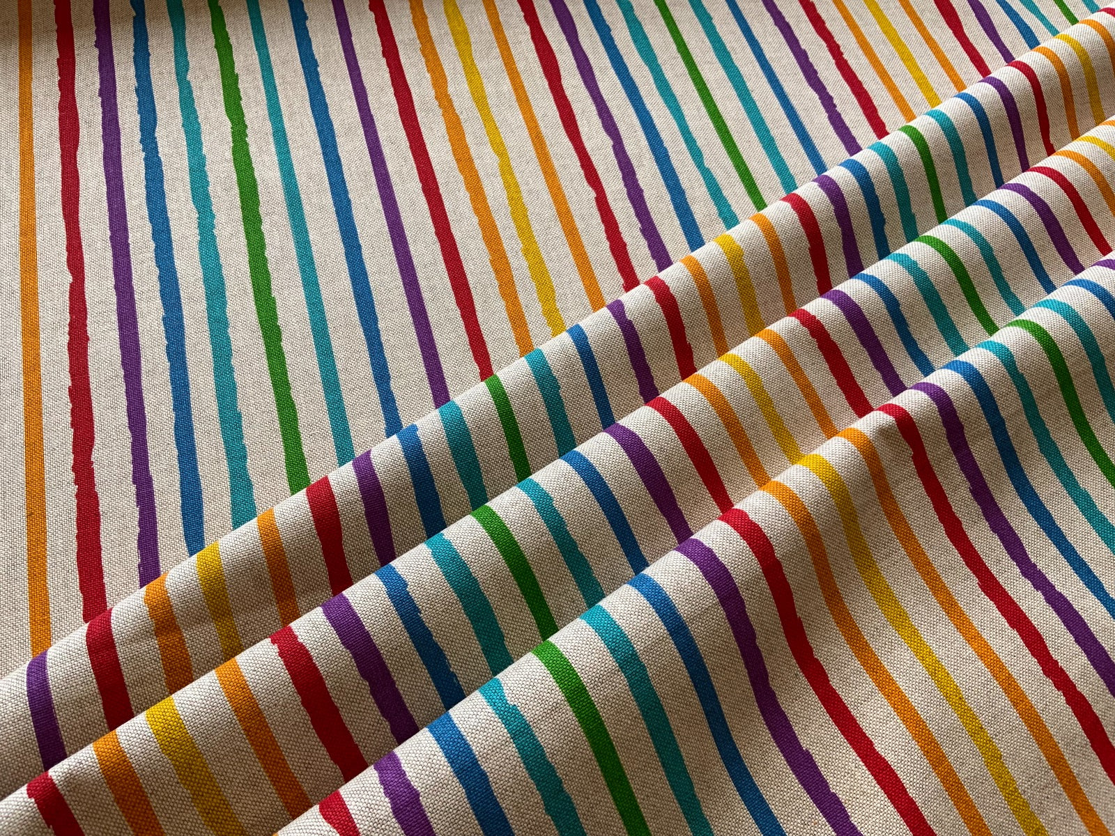 T394 Paint the rainbow stripe