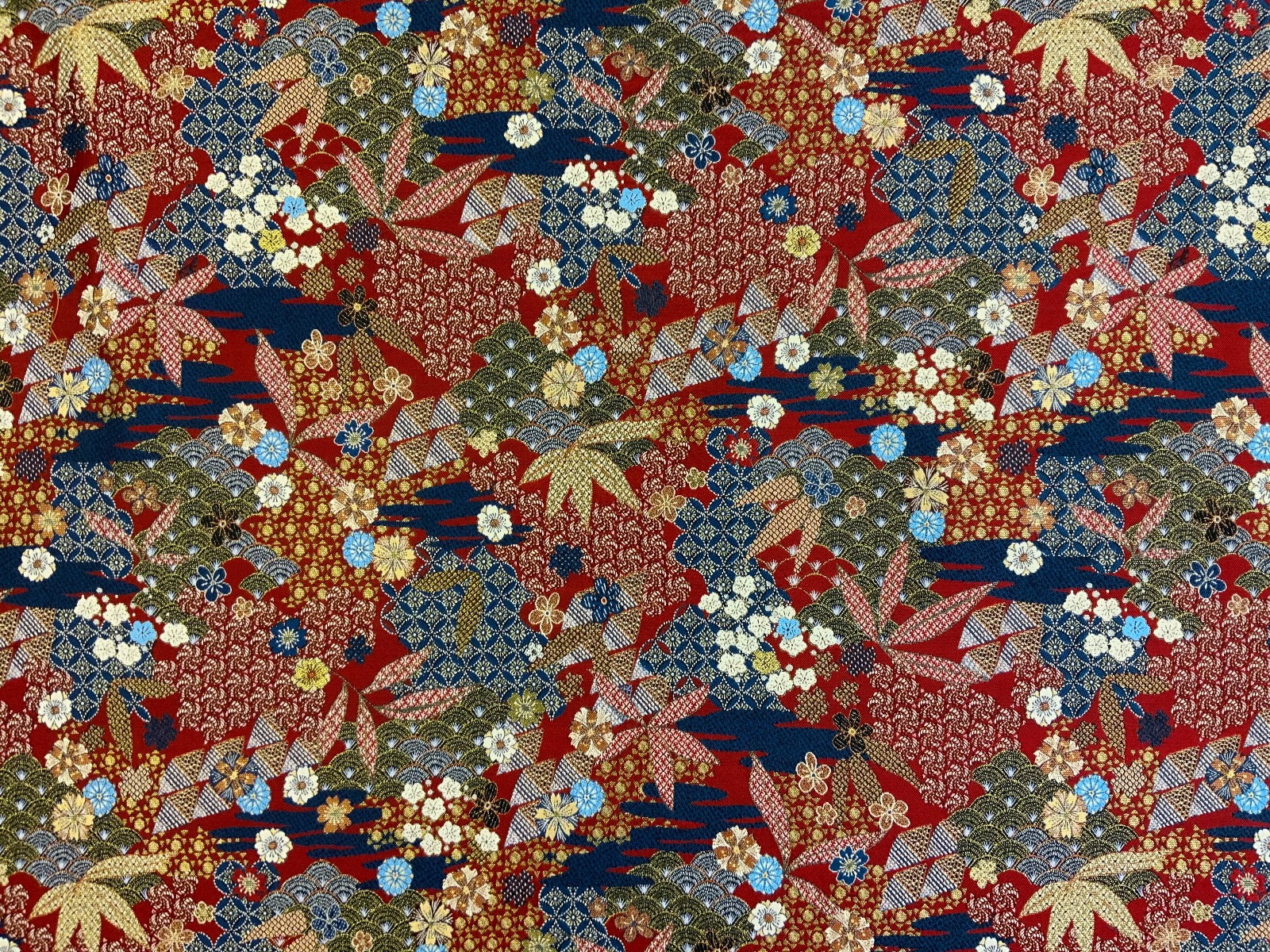 H305 Japanese Water Garden Tapestry Multi