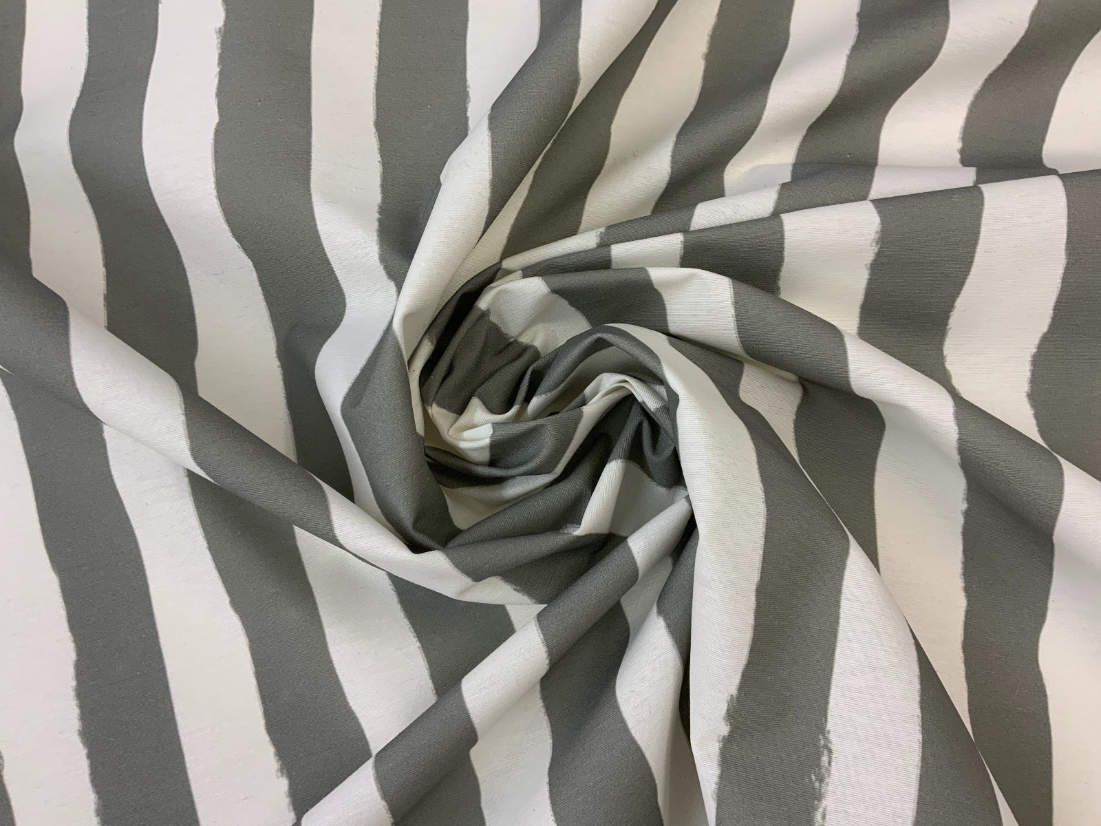 S178 Outdoor Water Repellent Paint Stripe Grey