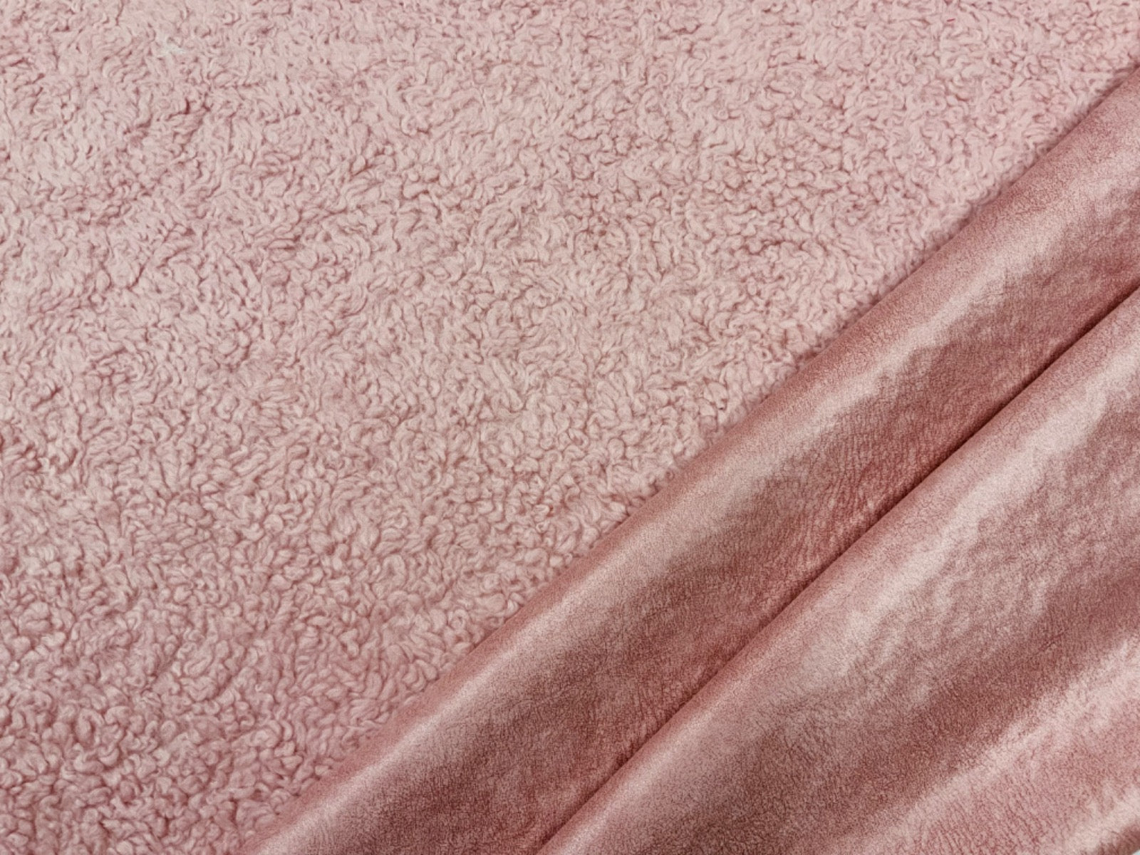 F353 Teddy Sherpa Fleece With Knitted Suede Reverse Blush