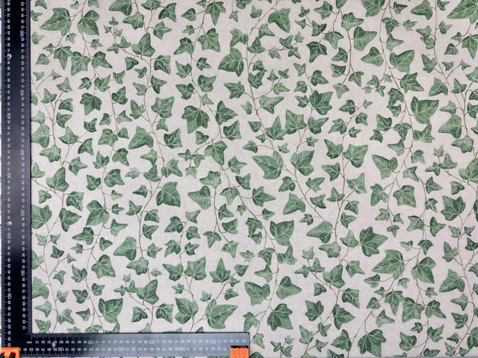 T519 Ivy Branch Linen Green