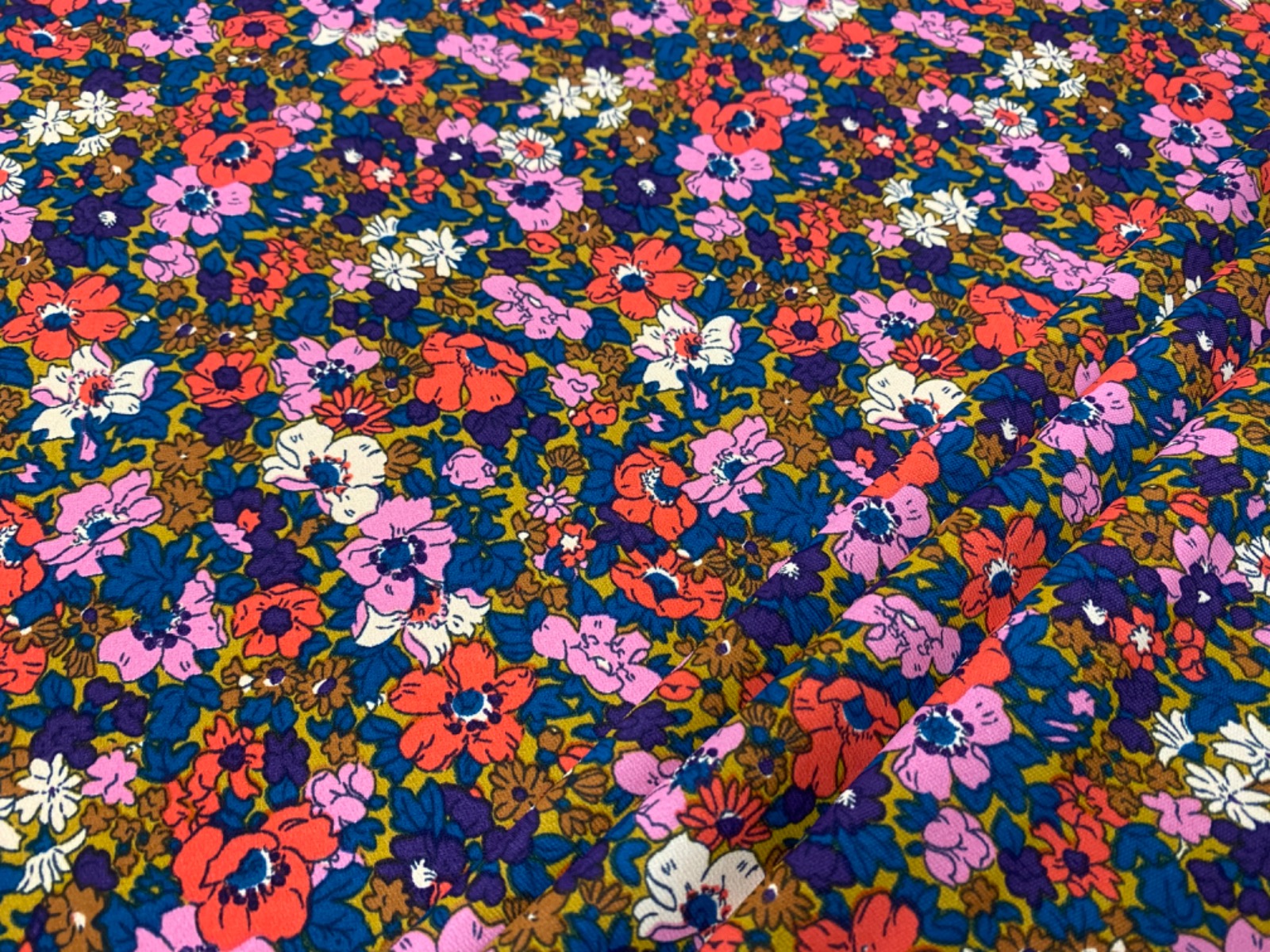 F341 Lizzie Flowers Soft Drape Mustard