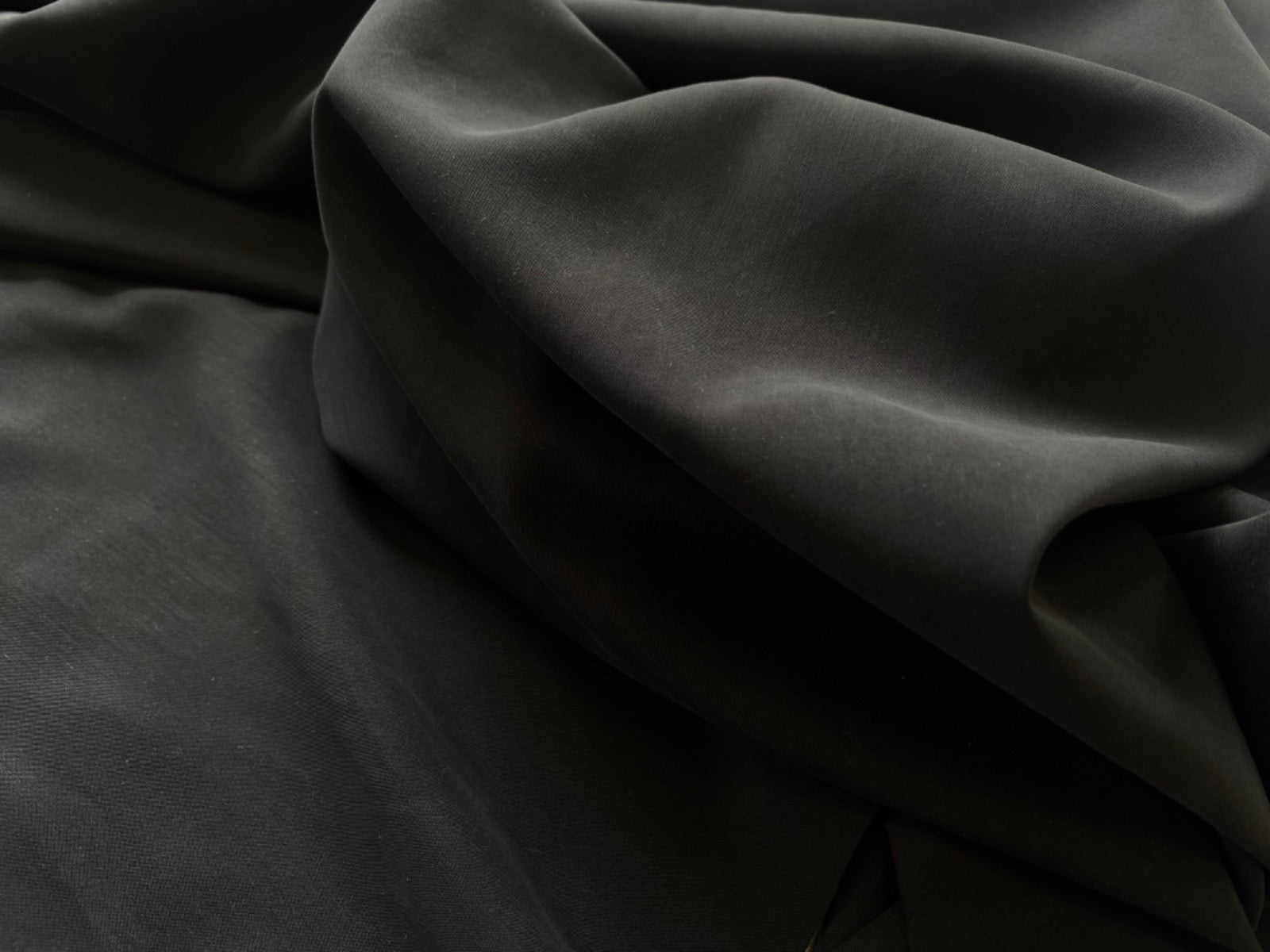 F335 Imitation Black Modal Distressed Black