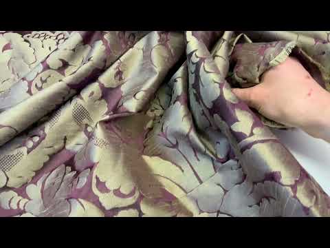 Dutch Damask Plum Gold T455