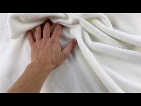 W32 Super Soft Stretch Fleece Off White