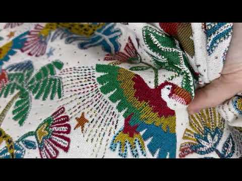 H378 Tropical Jungle Animals White Multi