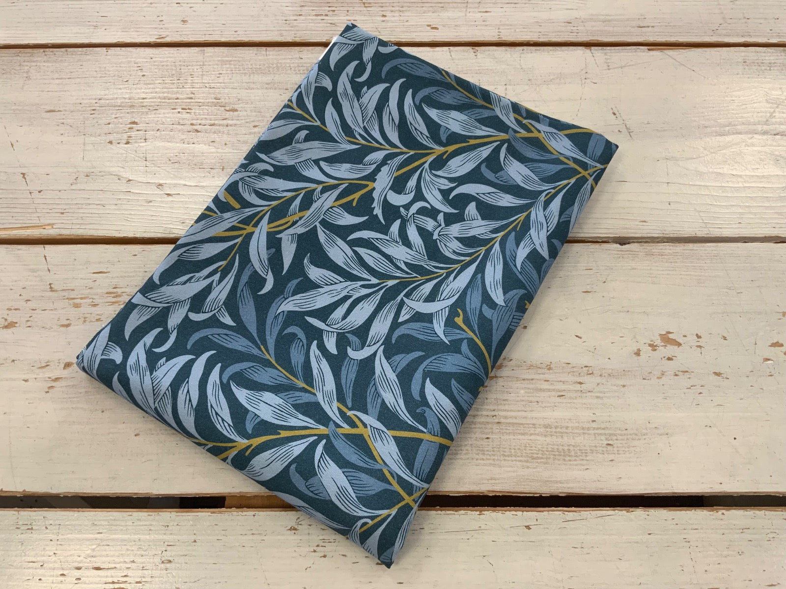 RE3917 0.8m William morris willow bough   (140cm wide)