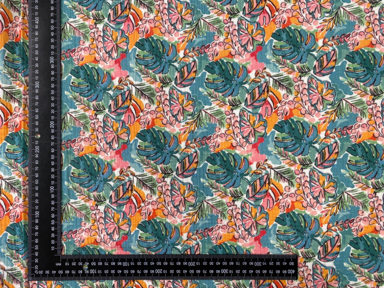 i507 Tropical Palms Double Muslin Multi