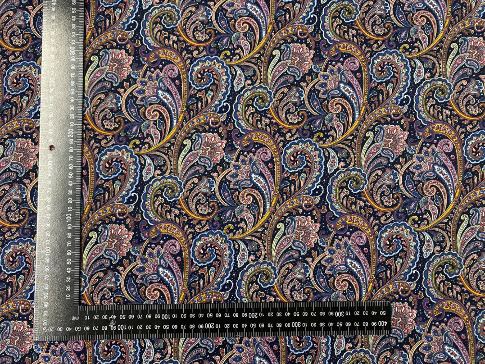 C764 Vintage Paisley cotton poplin