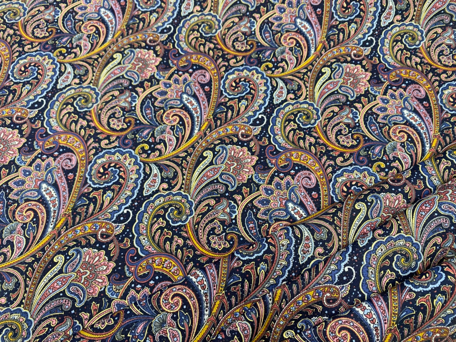 C764 Vintage Paisley cotton poplin