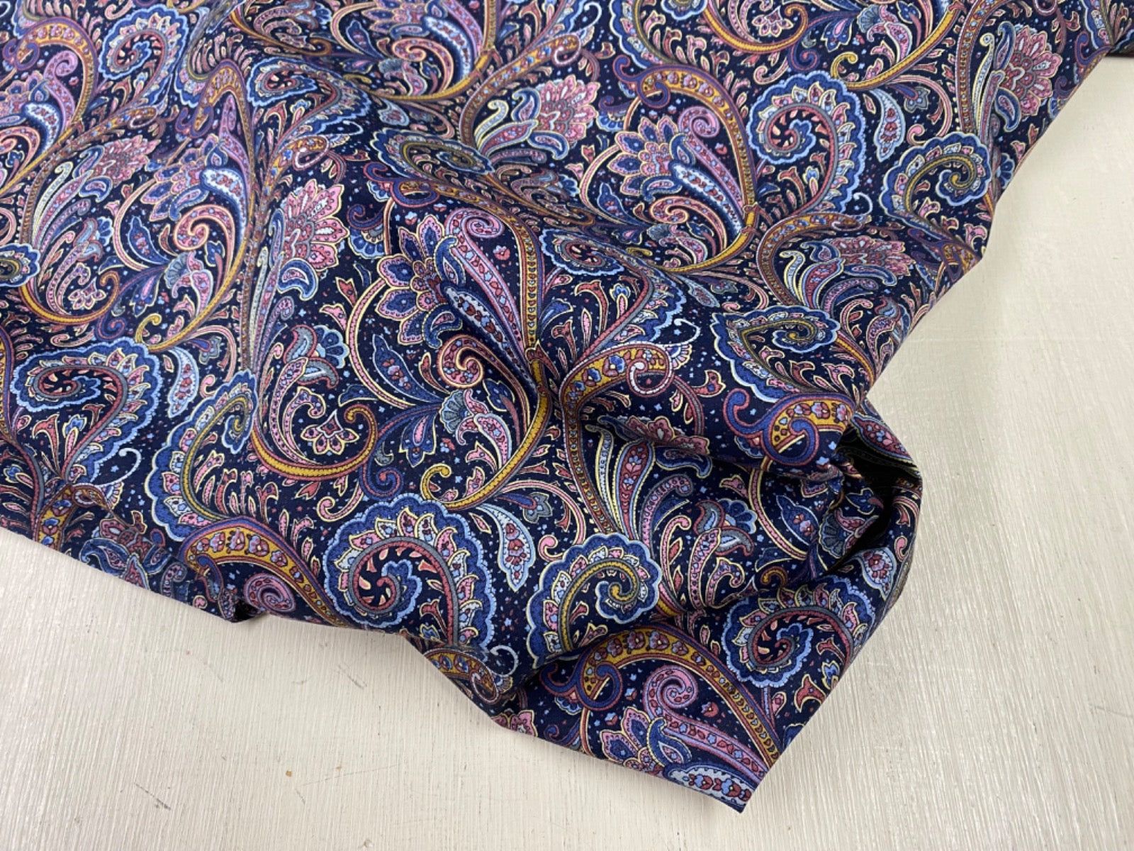 C764 Vintage Paisley cotton poplin