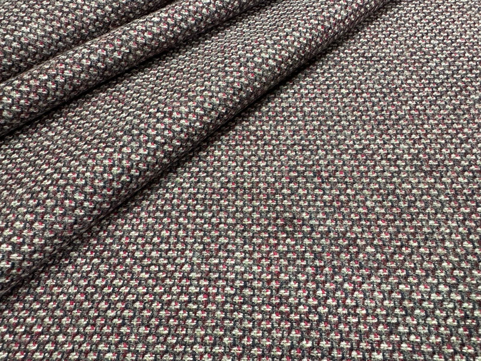 Tex Ex 2889 Honeycomb Wool Grey Raspberry