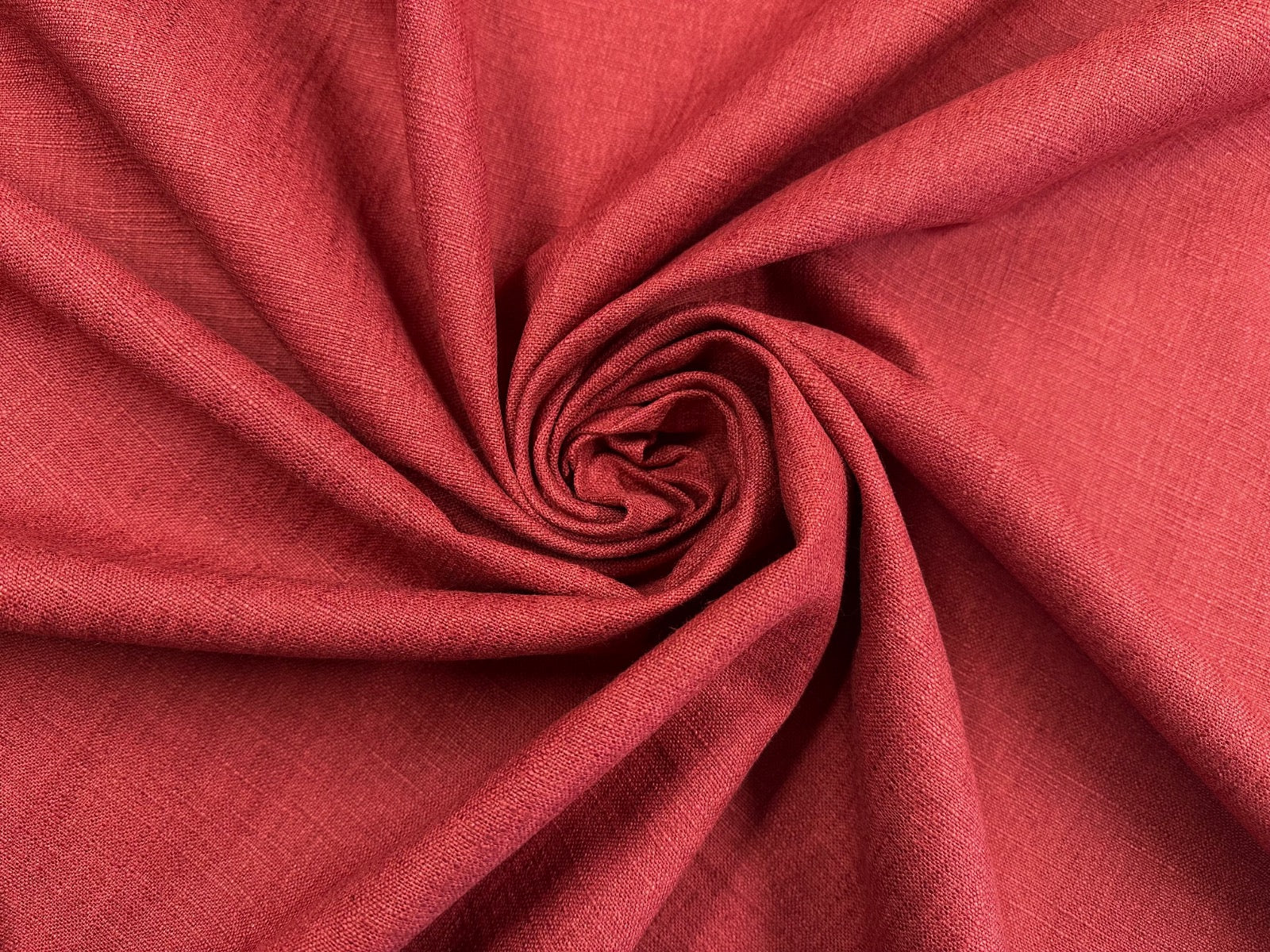 G62 Classic Linen Mix Ruby