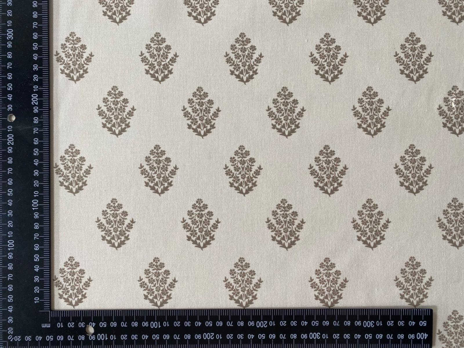 S238 Vintage Posy Natural