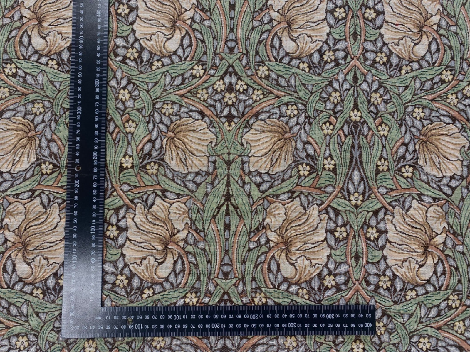 K45 Pimpernel Tapestry