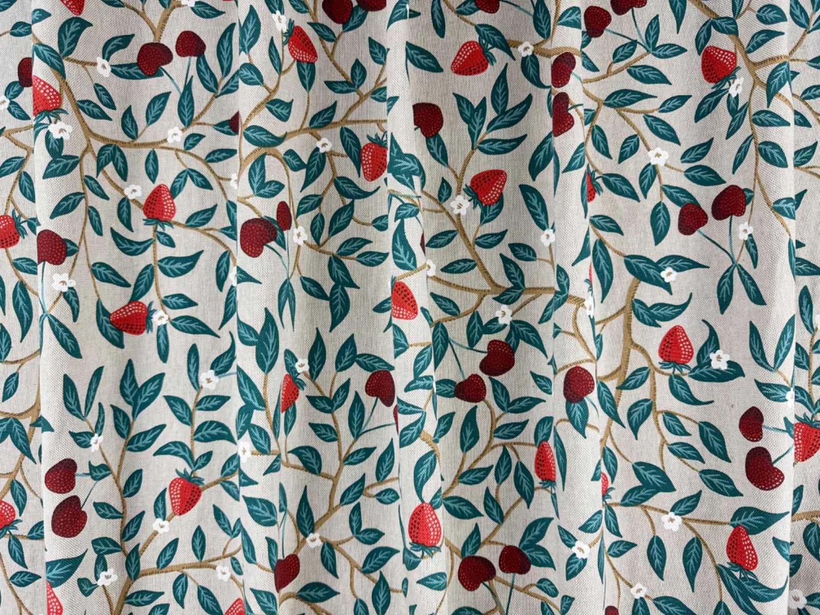 T553 Strawberry Bush Linen