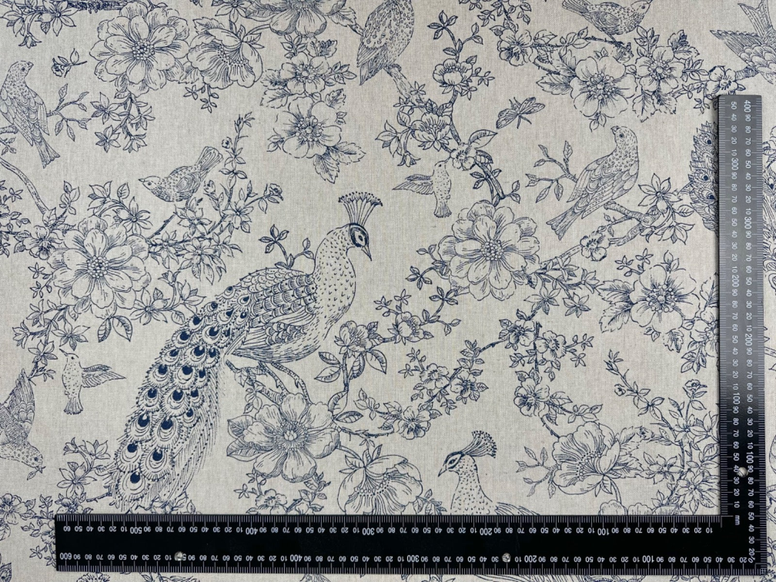 T554 Peacock Gardenia Linen