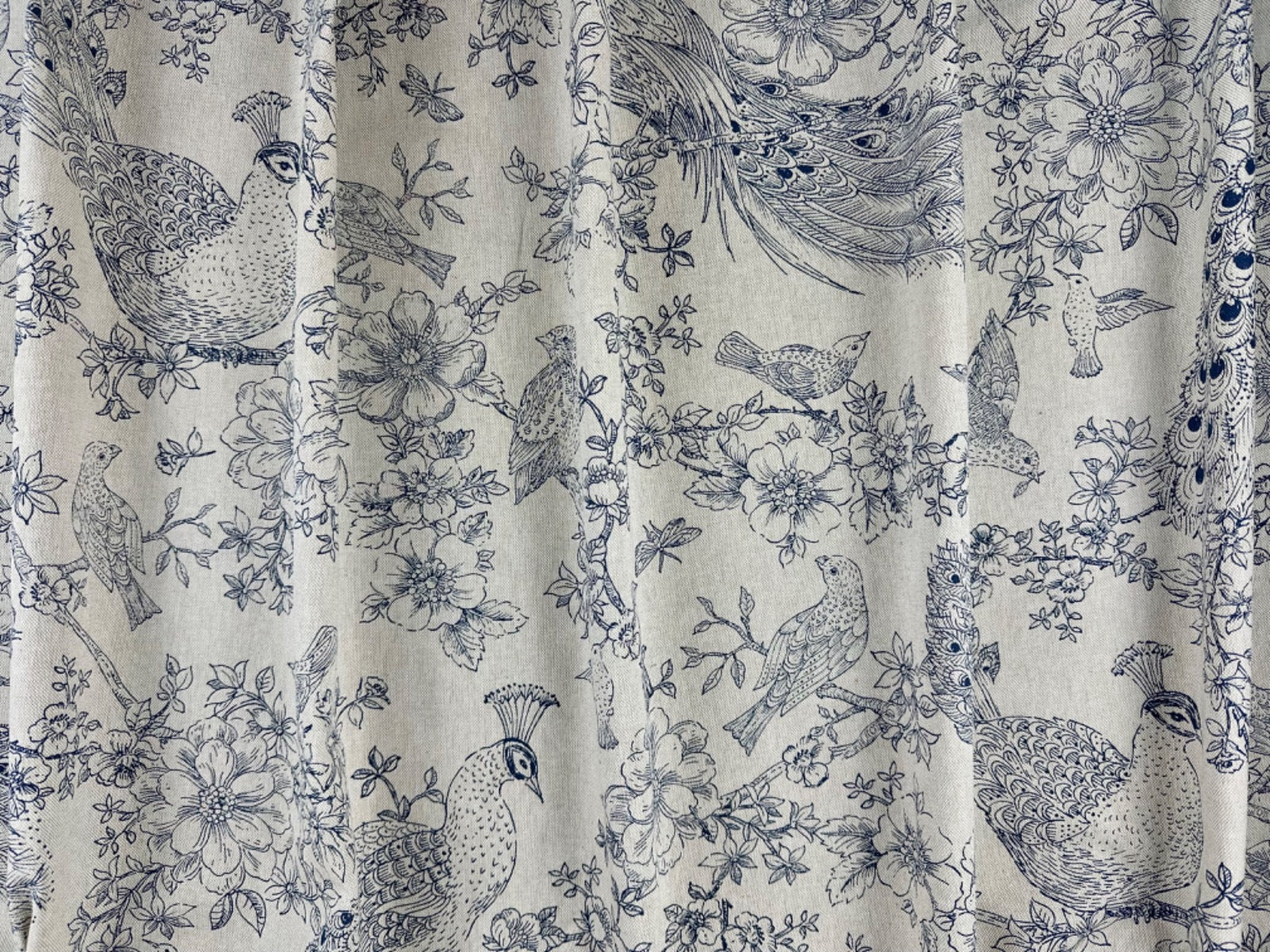 T554 Peacock Gardenia Linen