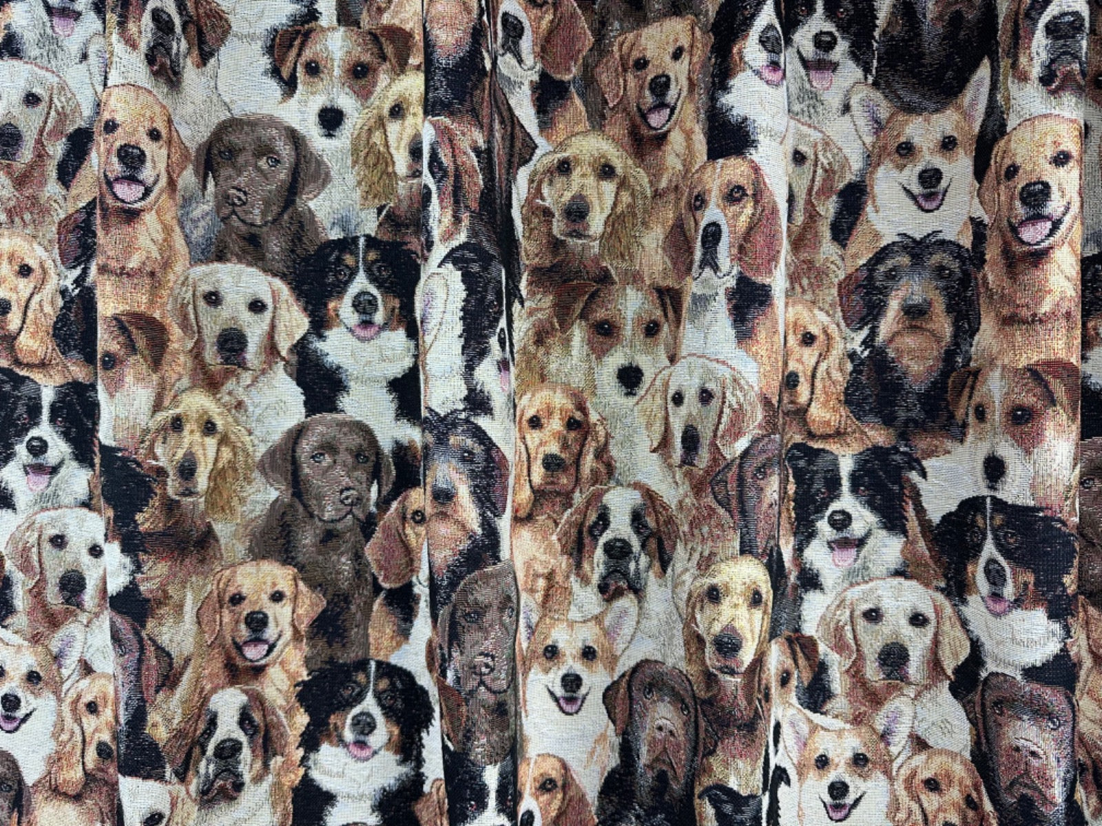 T555 Dog Faces Tapestry