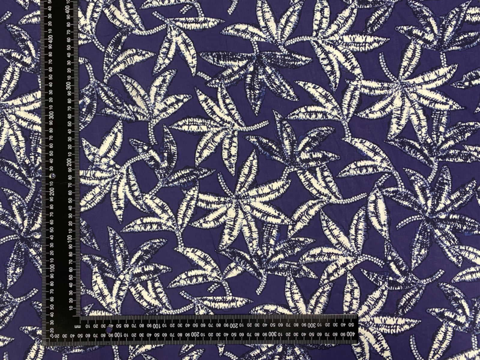 H385 Batik Palms Ink