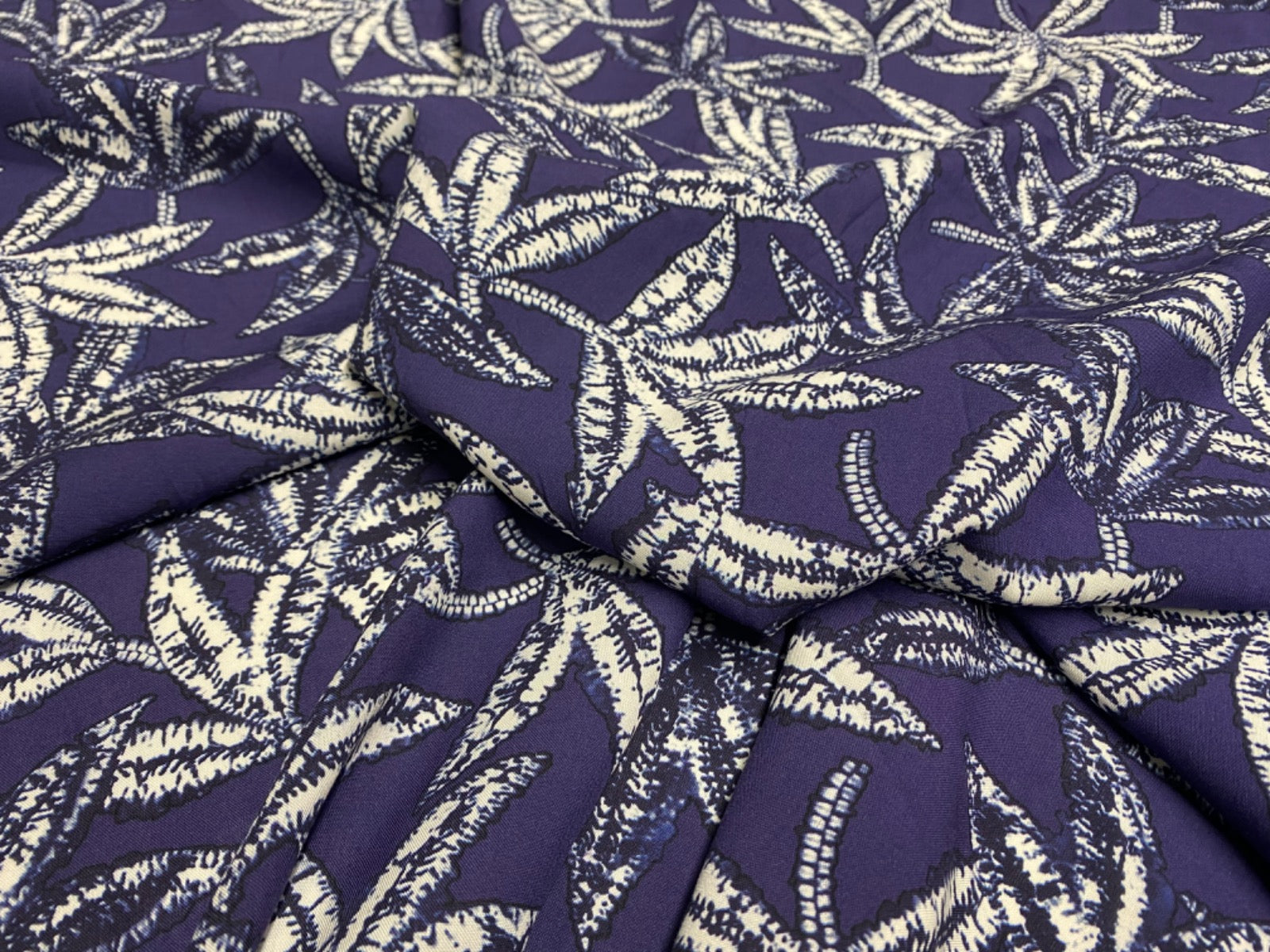 H385 Batik Palms Ink