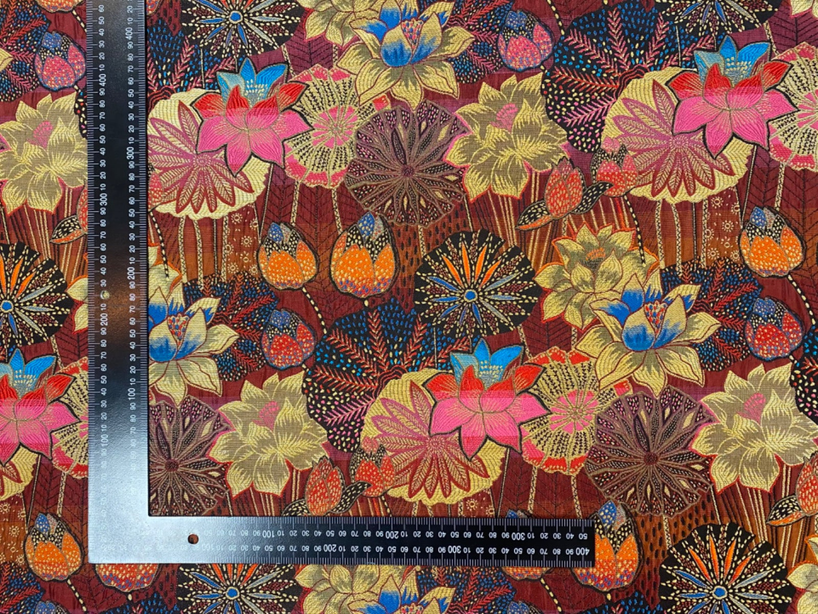 H383 Sunset Floral Tapestry Spice