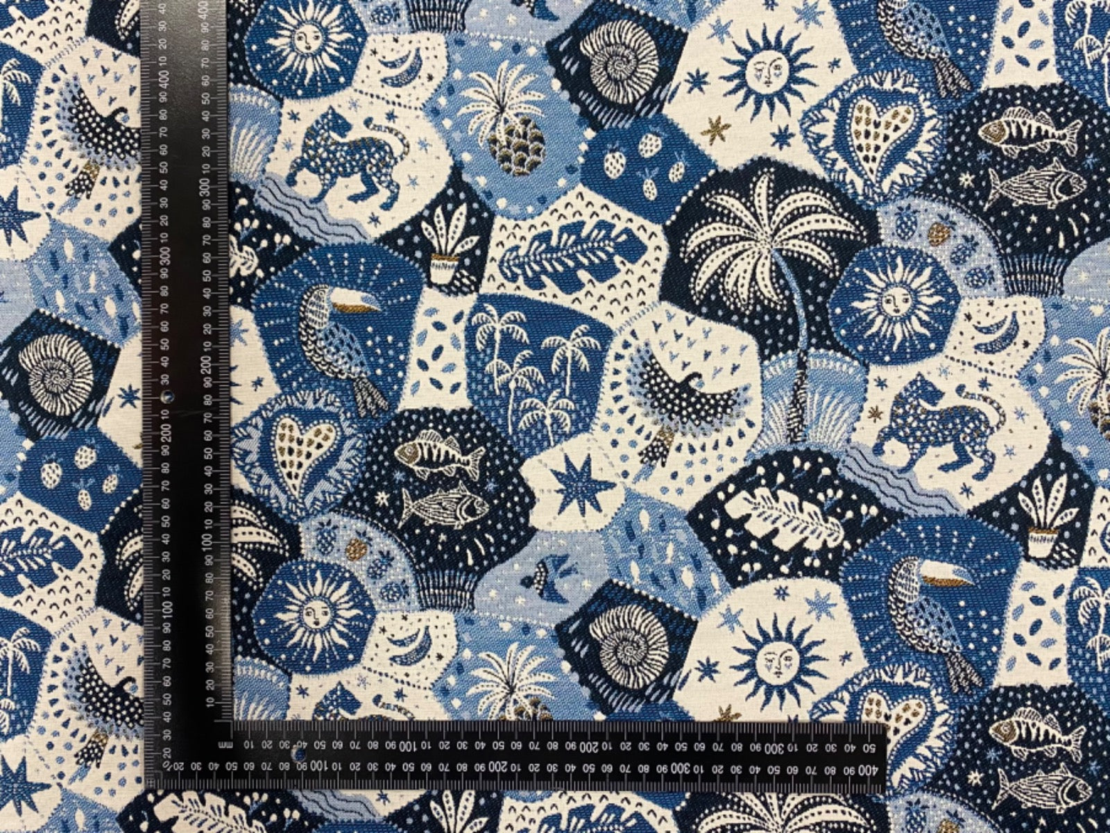 H382 Summer Dreaming Tapestry Indigo