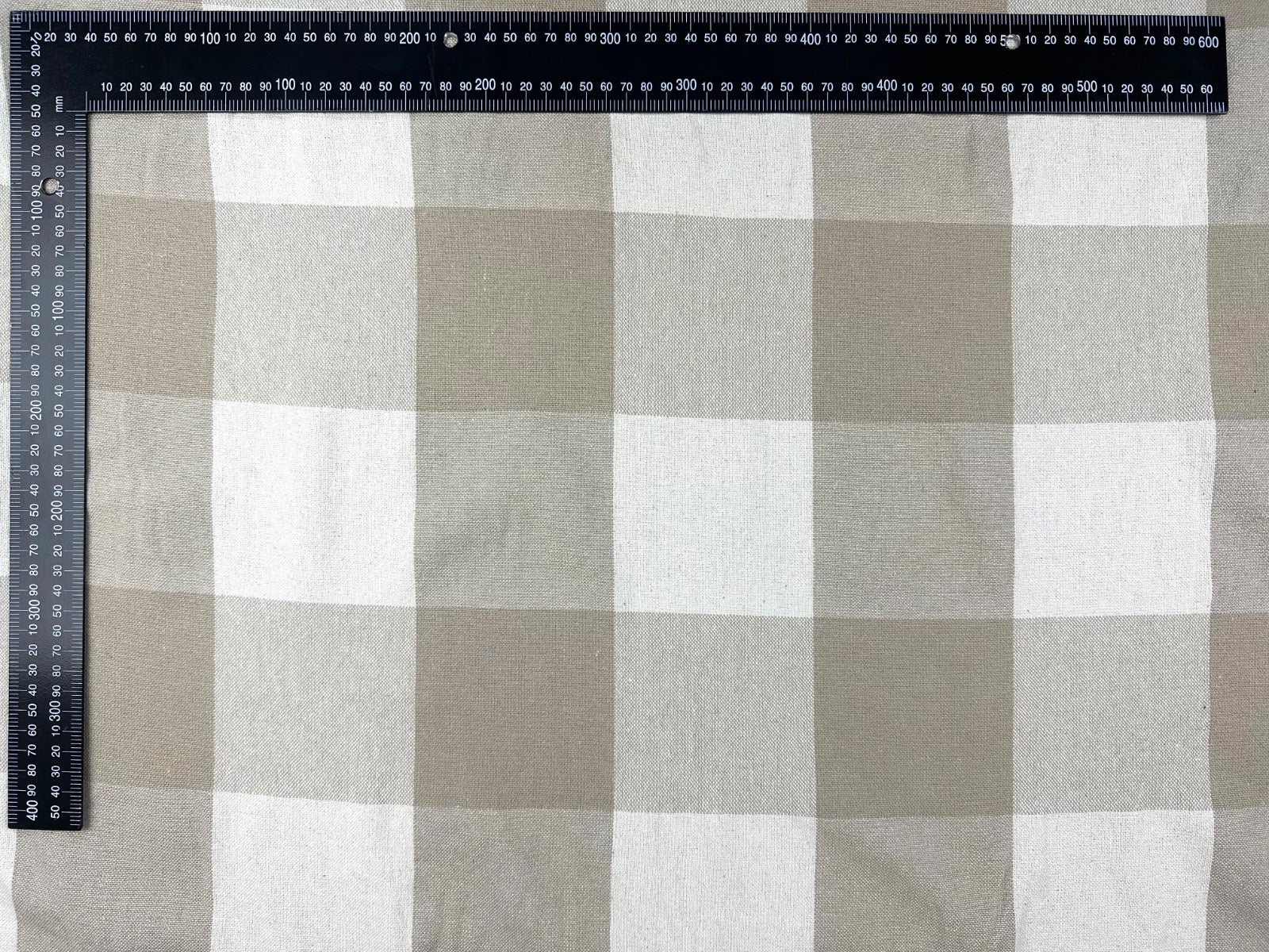H396 Rustic Giant Gingham Linen
