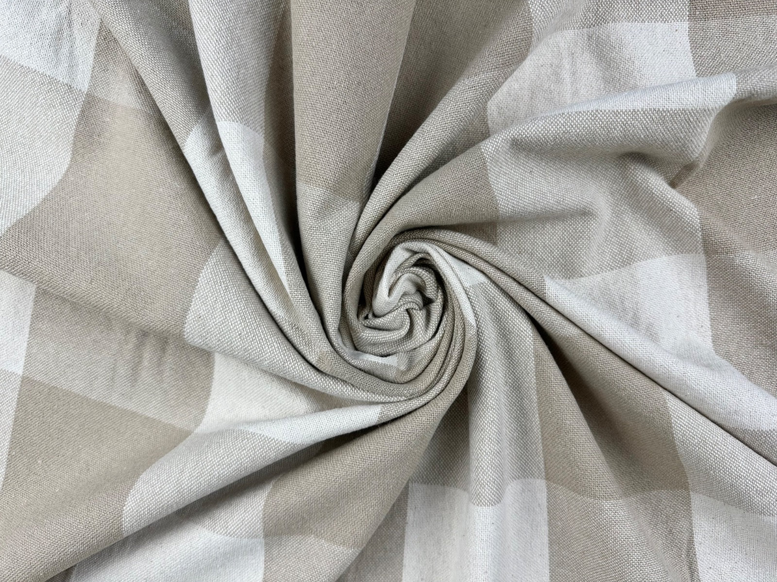 H396 Rustic Giant Gingham Linen