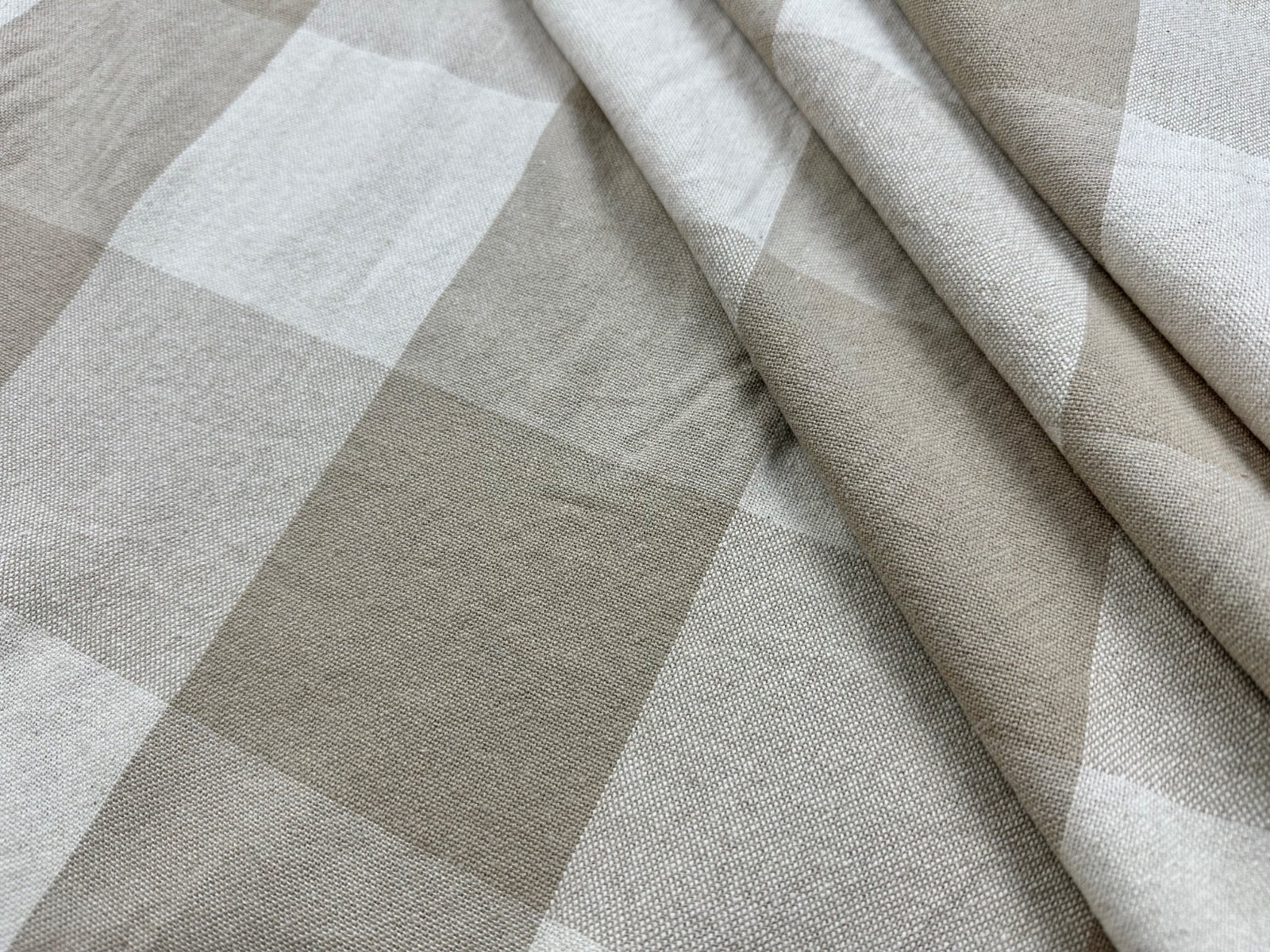 H396 Rustic Giant Gingham Linen