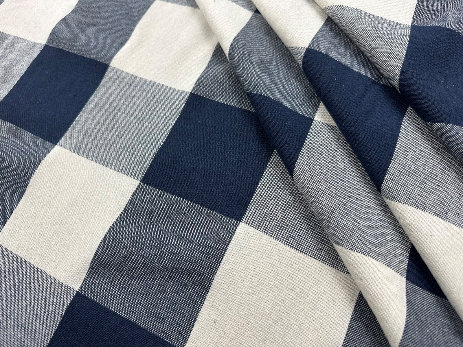 H394 Rustic Giant Gingham Navy