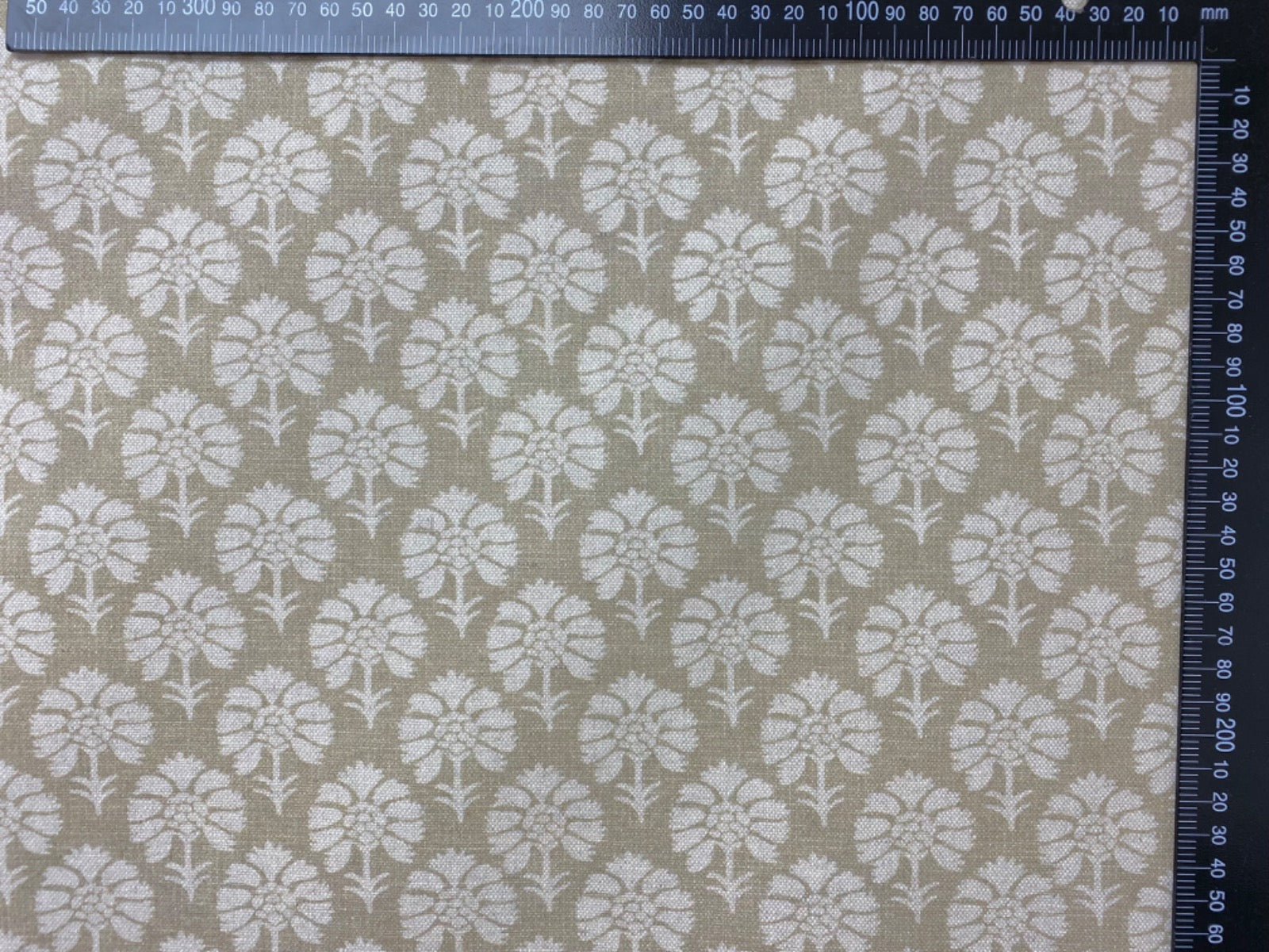 S276 Gracie Floral Stamp Linen