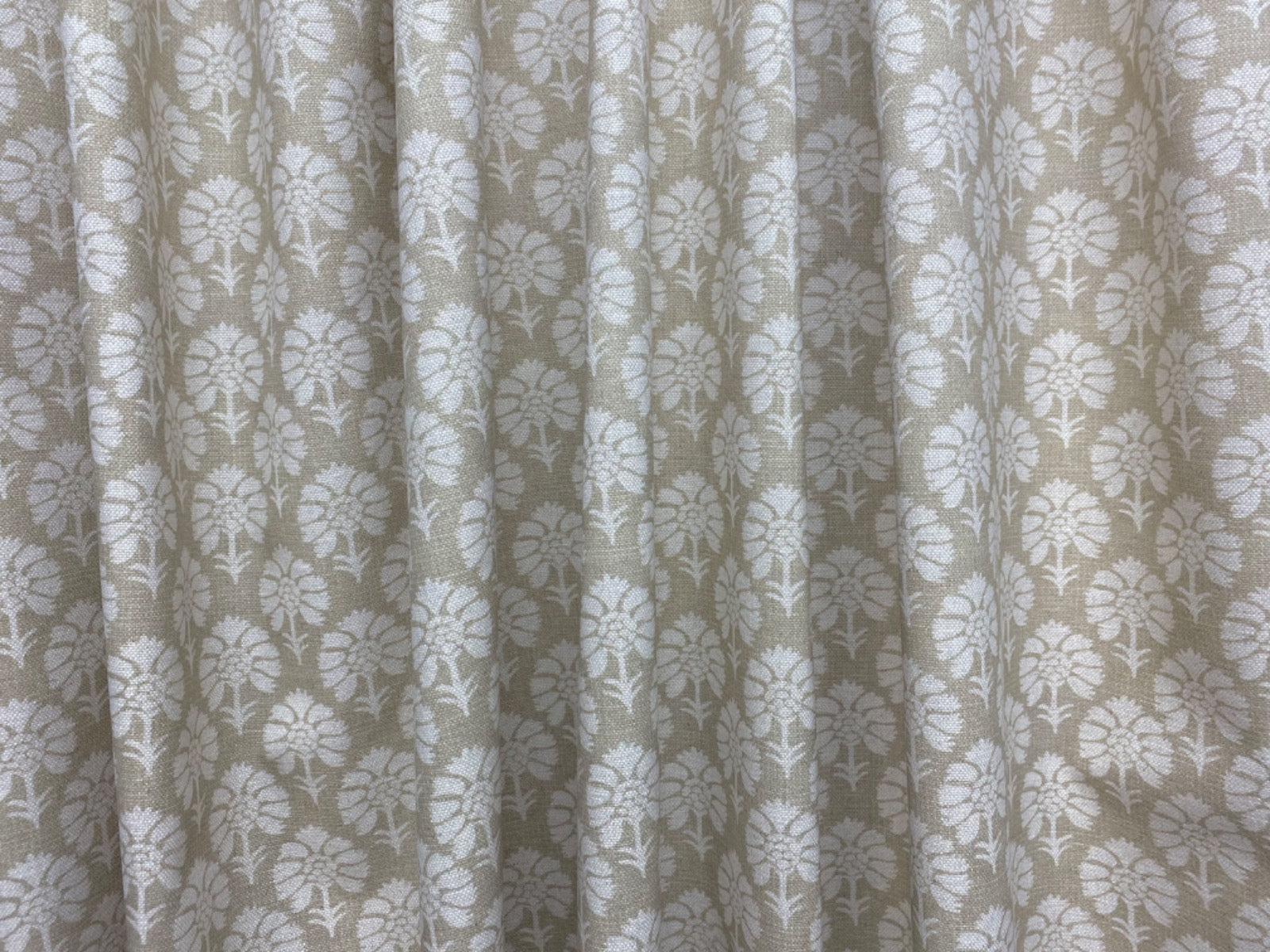 S276 Gracie Floral Stamp Linen