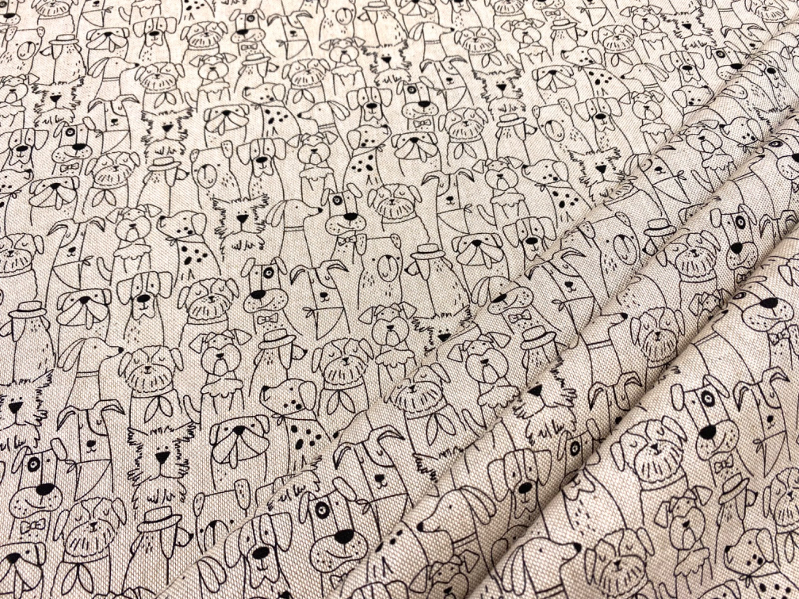 T502 Dog Portrait Linen